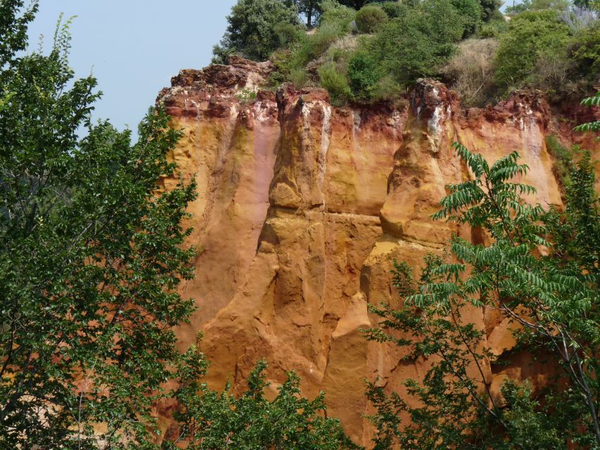 From Aix-en-Provence: Wine & Luberon Villages Full-day Tour - Why this Provence day works so well