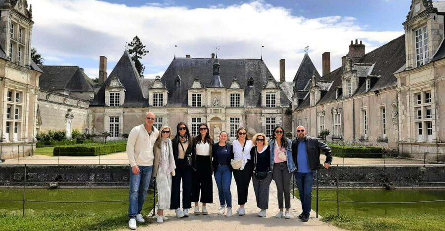 From Amboise: Chambord and Chenonceau Tour with Lunch - Two Loire Valley giants in one day