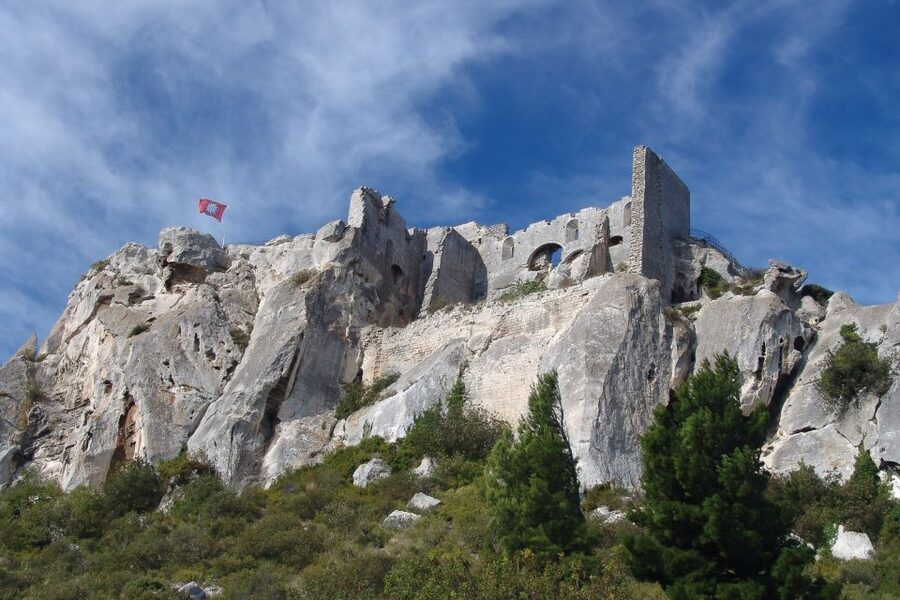 From Avignon: Full-Day Best of Provence Tour - Pont du Gard closes with Roman scale