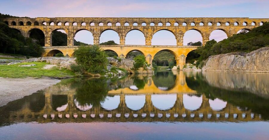 From Avignon: Full-Day Best of Provence Tour - Gordes delivers the classic hill-village view