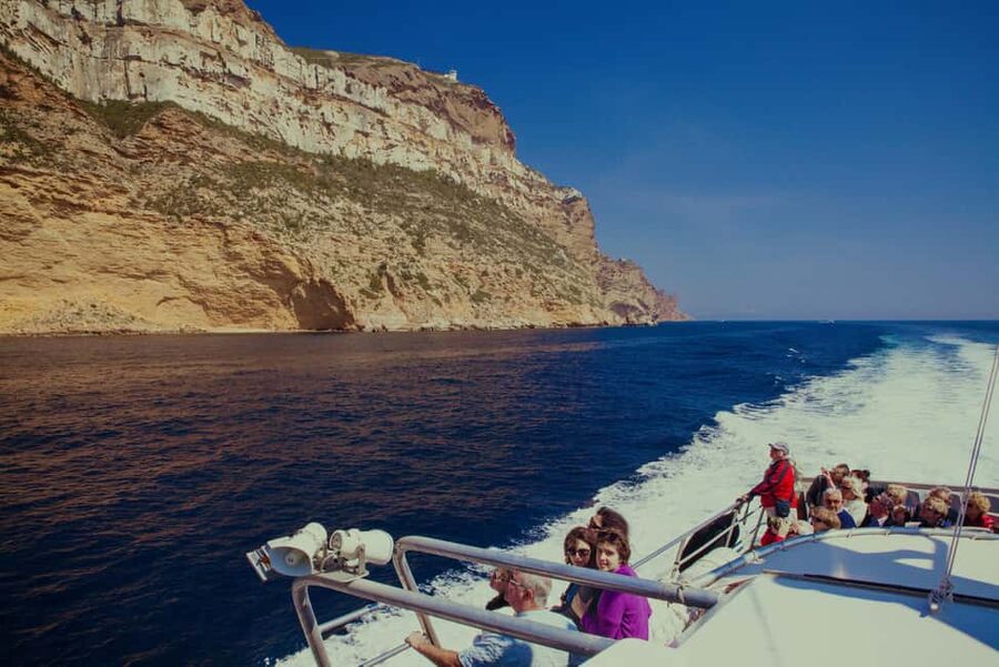 From Bandol: Visit the 13 calanques of Cassis & Marseille - From Bandol harbor to La Ciotat’s rocky coves