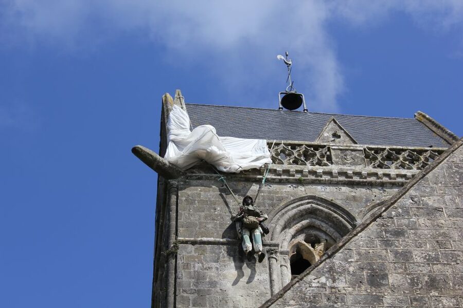 From Bayeux: American D-Day Sites in Normandy Full-Day Tour - Pointe du Hoc, if the site is open