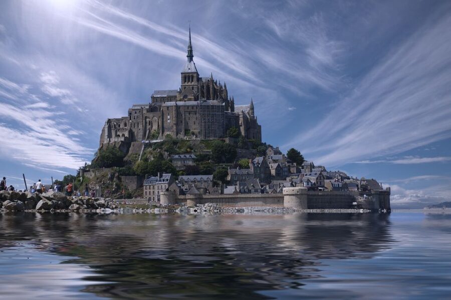 From Bayeux: Full Day Guided Tour to Mont Saint Michel - From Place de Québec to the island