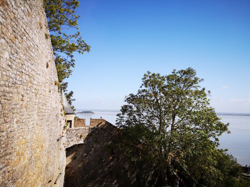 From Bayeux: Full-Day Mont Saint-Michel Tour - What the small group changes