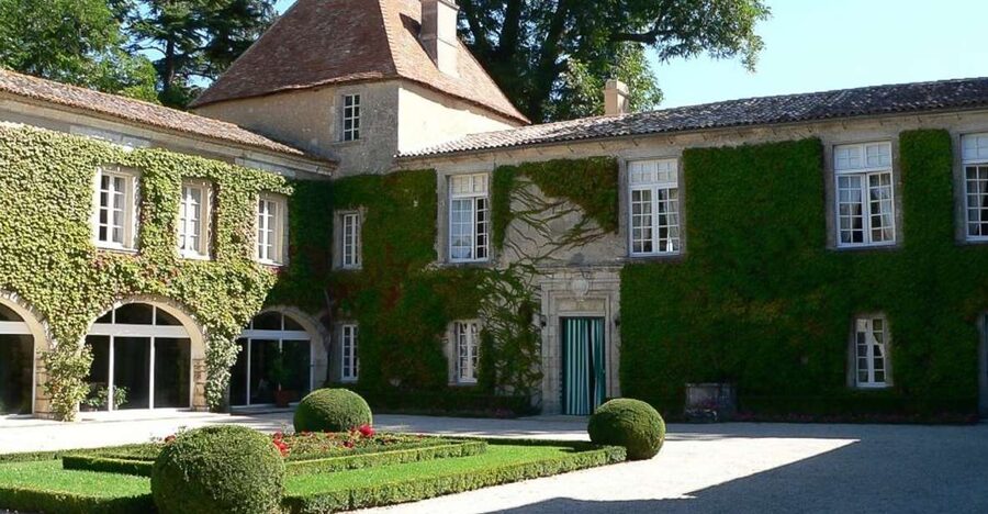 From Bordeaux: Full-Day Medoc Wine Tour - Who should book this Medoc outing