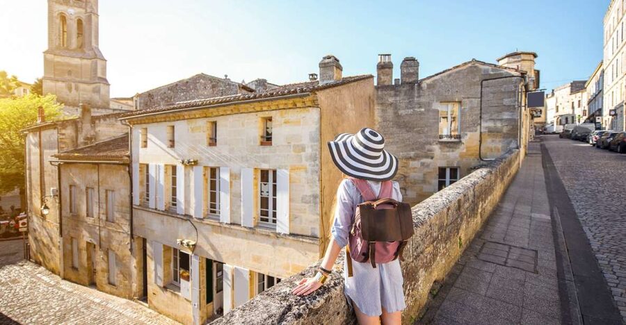 From Bordeaux: St. Emilion Village Half-Day Wine Tour - From Bordeaux to Saint-Émilion in a comfortable half-day