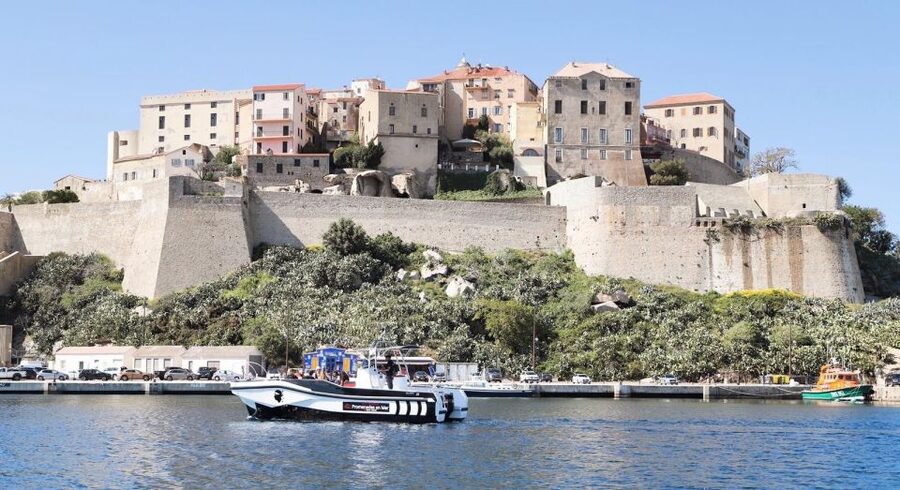 From Calvi: 2-Hour Sunset Cruise to Revellata Peninsula - Sunset, drinks, and a Corsican aperitif