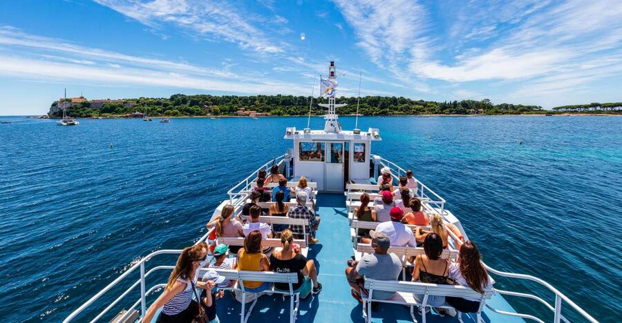 From Cannes: Round-Trip Ferry to Ste. Marguerite Island - Leaving Cannes for Sainte-Marguerite Island