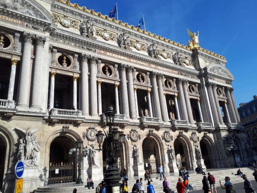 From London: Paris Day Trip with Lunch on Eiffel Tower - Guides, group rhythm, and the human side