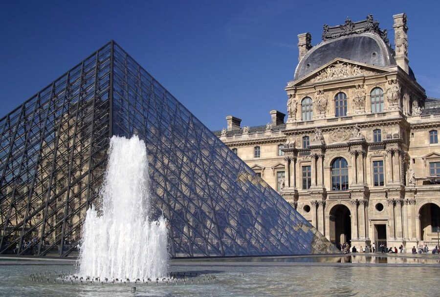 From London: Unescorted Day Trip to Paris - A stop at Galeries Lafayette