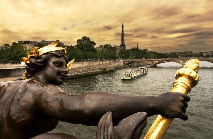 From London: Unescorted Day Trip to Paris - Starting at St. Pancras with a useful travel pack