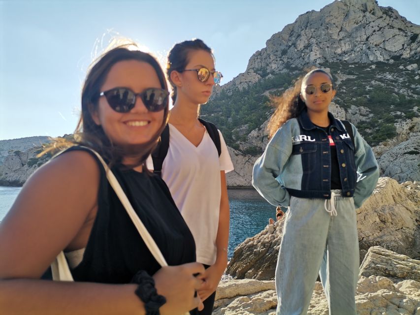 From Marseille: Calanques National Park Guided Hike - What to pack for the 4 to 5 hours