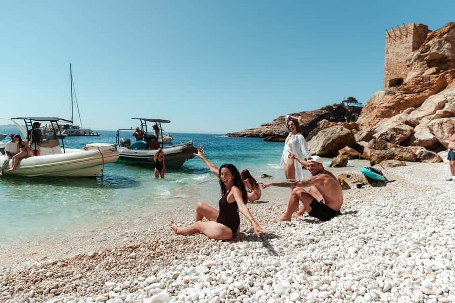 From Marseille: Frioul Islands Boat Tour - Frioul’s rocky islands and Marseille views