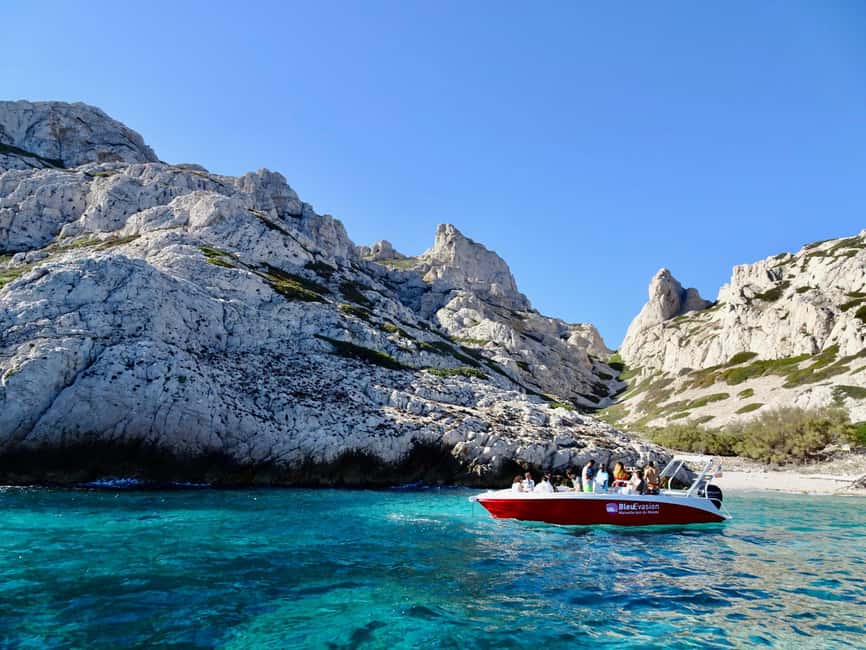 From Marseille: Iconic Calanques Boat Tour with Swimming - Choosing between Vieux-Port and Pointe Rouge