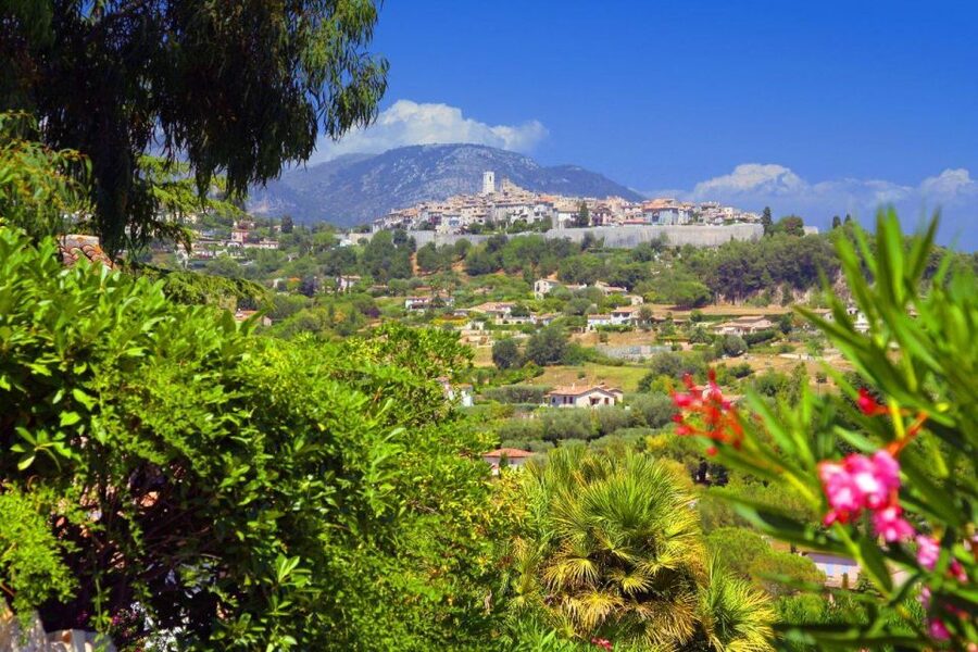 From Nice: Cannes, Antibes & St Paul de Vence Half-Day Tour - Who should book this tour?