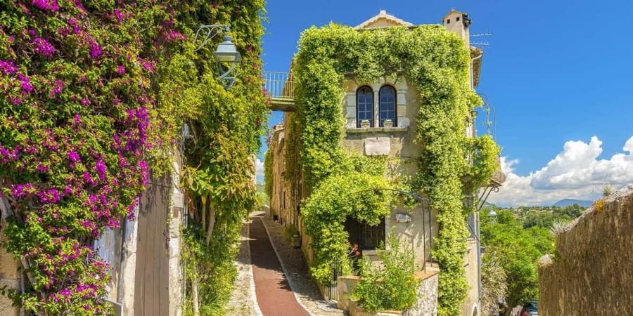 From Nice: Cannes, Saint Paul de Vence and Wine Tasting - Cannes: the famous name with limited time