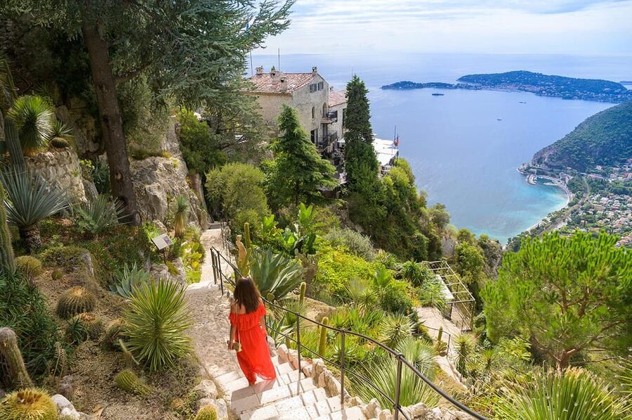 From Nice: The Best of the French Riviera Full Day Tour - Monaco gives you both royal history and casino glamour