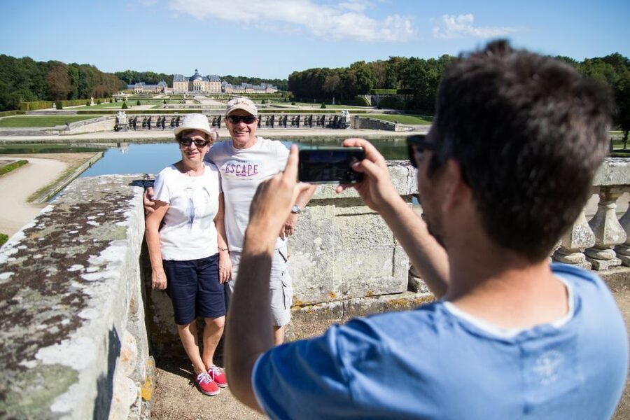 From Paris: Chateau de Fontainebleau & Vaux-Le-Vicomte Tour - Who should take this day trip?