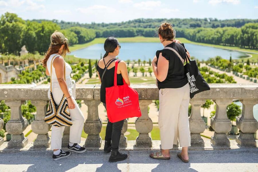 From Paris: Day Trip to Giverny & Versailles with Lunch - Why pair Giverny with Versailles?