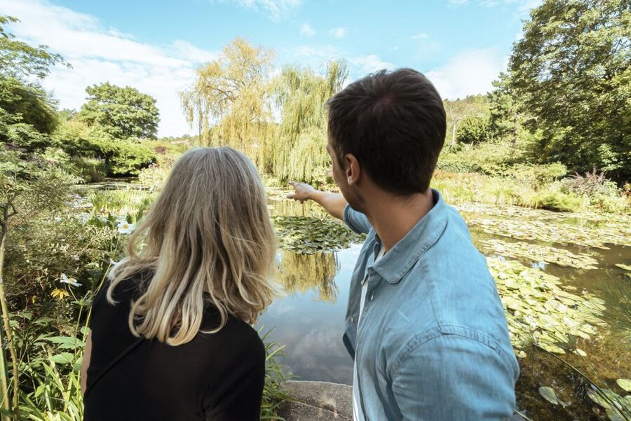 From Paris: Day Trip to Giverny & Versailles with Lunch - The gardens and the problem of time