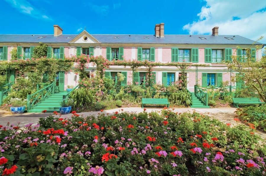 From Paris: Day Trip to Giverny & Versailles with Lunch - Is $234 a good price?