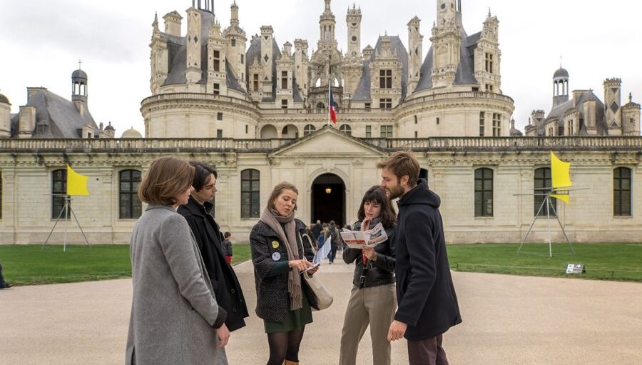 From Paris: Full-Day Loire Valley Chateaux Tour - Cheverny: furnished rooms and a quieter finish