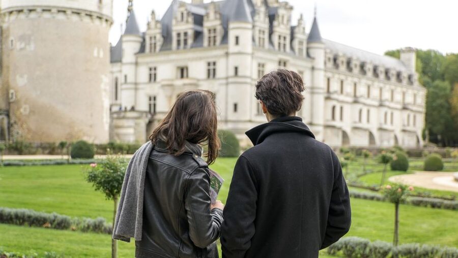 From Paris: Full-Day Loire Valley Chateaux Tour - Who will enjoy this day trip most