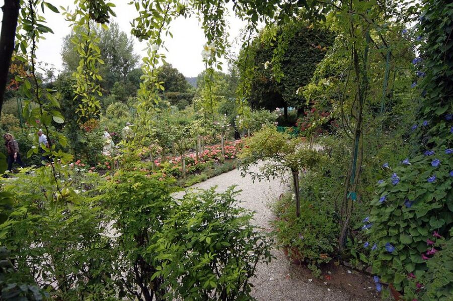 From Paris: Giverny and Monet's Home Day Trip - Key points to know before booking