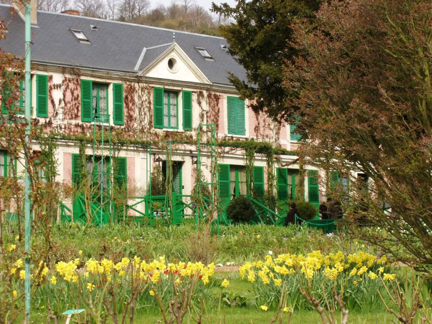 From Paris: Giverny and Monet's Home Day Trip - The drive from Paris into Normandy
