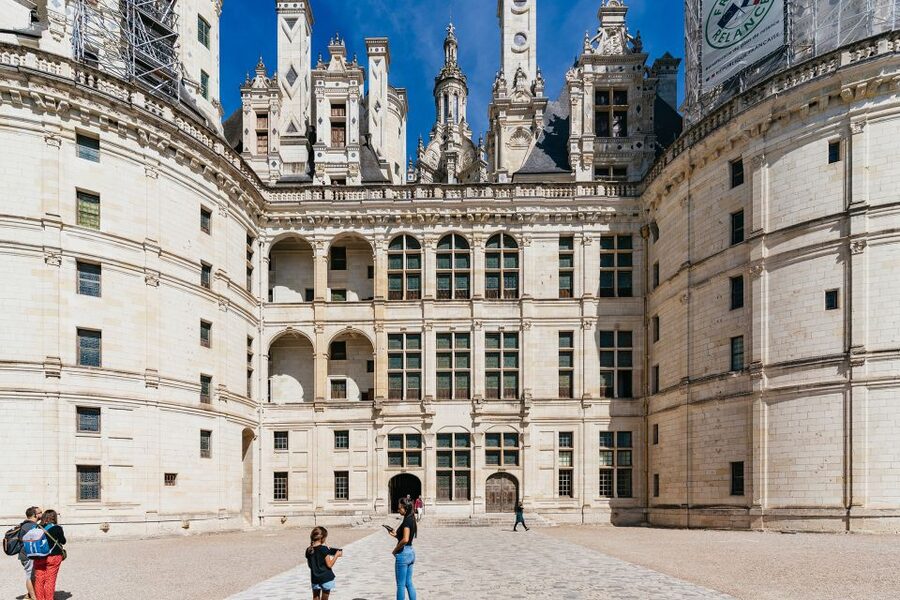 From Paris: Loire Valley Castles Day Trip With Wine Tasting - The Best Way to Prepare