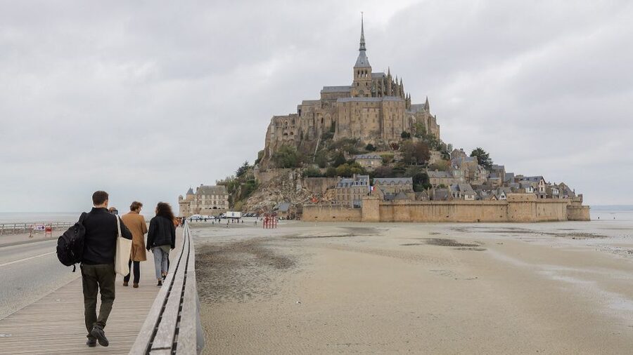 From Paris: Mont St Michel and Loire Valley 2 Day Tour - What the $560 price really covers