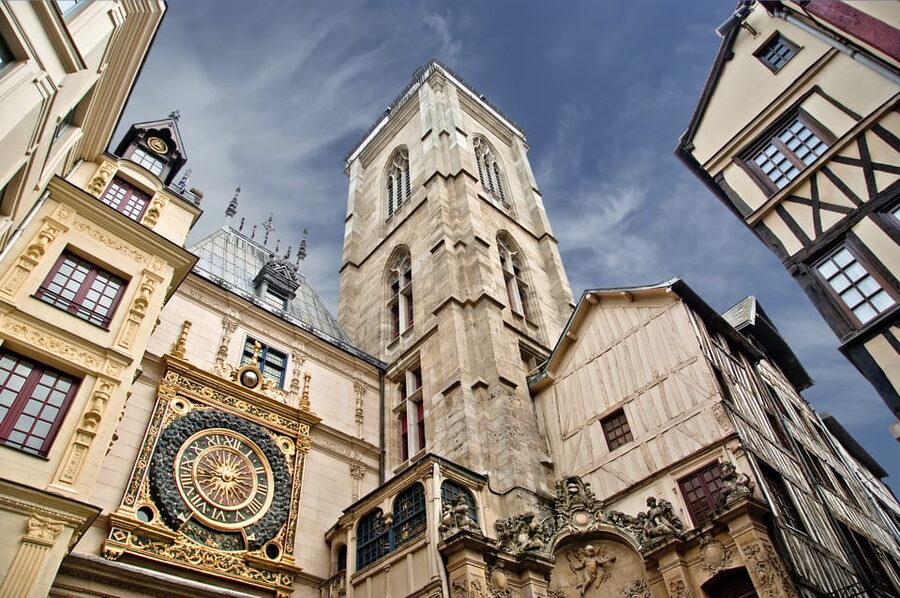 From Paris: Normandy D-Day Beaches Day Trip with Lunch - The coach ride is part of the price