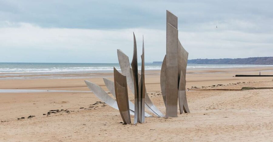 From Paris: Normandy D-Day Landing Beaches Full-Day Tour - Key points to know before booking