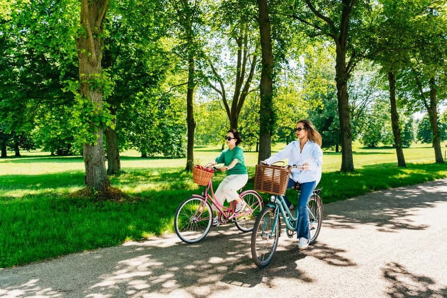 From Paris: Skip-the-Line Palace of Versailles Bike Tour - Why a bicycle changes Versailles