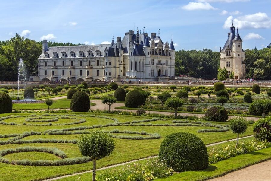 From Paris: Small-Group Tour of Loire Castles - Who should book this experience?