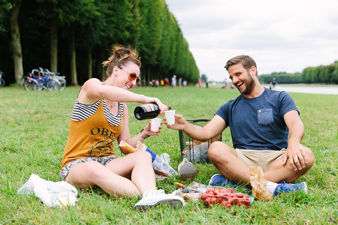 From Paris: Versailles Bike Tour w/ Palace, Gardens, & Picnic - Marie Antoinette’s Queen’s Hamlet