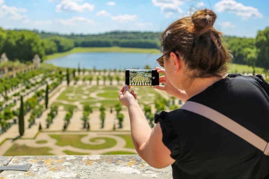 From Paris: Versailles Guided Tour with Skip-the-Line Entry - Why Versailles deserves a full morning