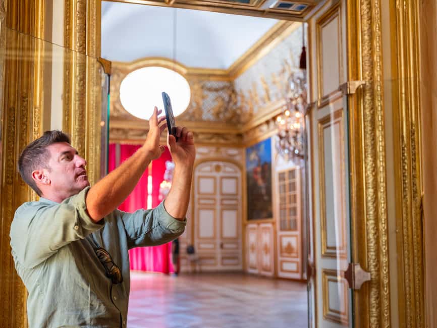 From Paris: Versailles Palace And Garden Tour with Transfers - Practical restrictions that affect your day