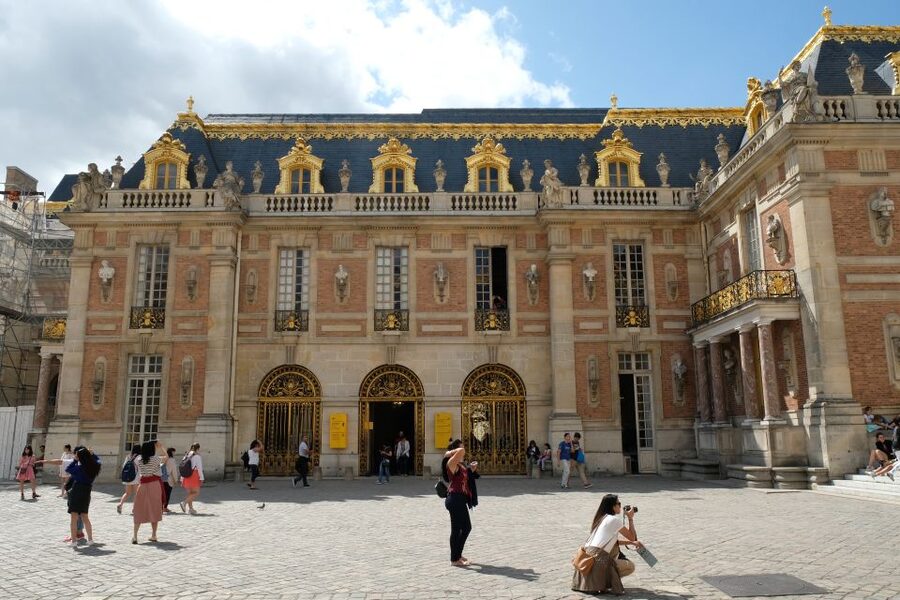 From Paris: Versailles Palace and Gardens Guided Day Trip - Walking, clothing, and practical limits