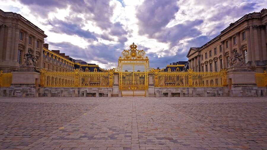 From Paris: Versailles Palace and Gardens Guided Experience - Cancellation and practical restrictions