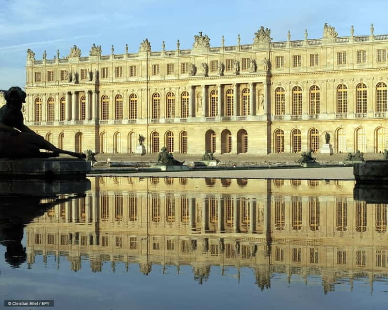 From Paris: Versailles Palace and Gardens with Transfer - Meeting your host at one of three Paris stops