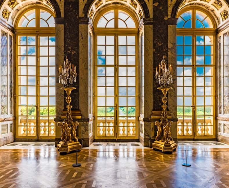 From Paris: Versailles Palace Guided Tour with Bus Transfers - Who should book this Versailles tour?