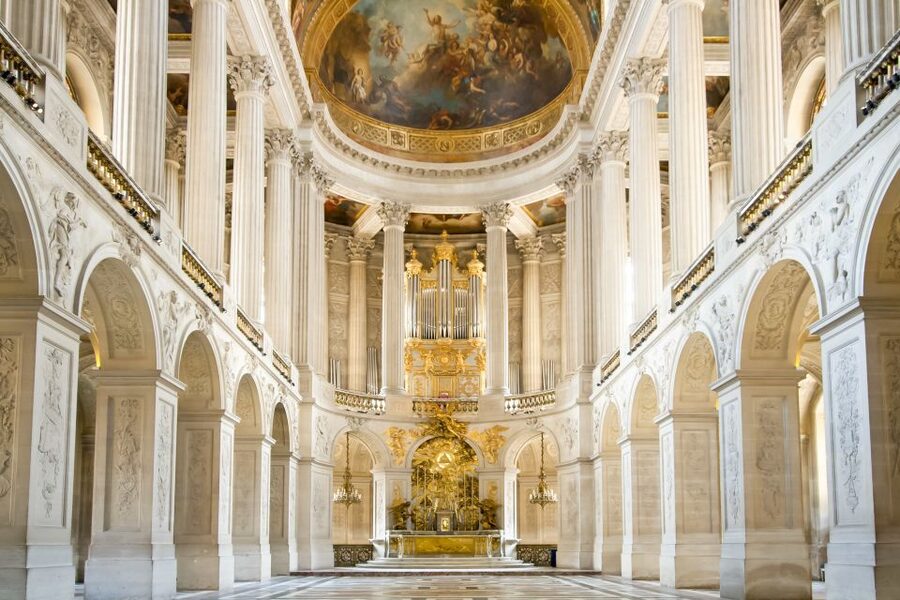 From Paris: Versailles Palace Self Guided & Gardens tickets - Audio guide or live palace tour?
