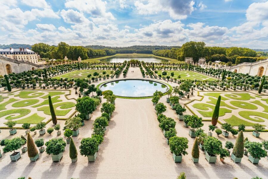 From Paris: Versailles Skip-the-Line Tour & Gardens Access - Who will get the most from this tour?