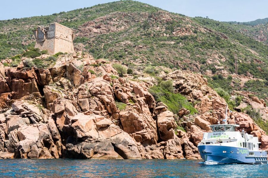 From Porto: Scandola & Girolata Tour by Boat - Girolata offers 30 minutes on land