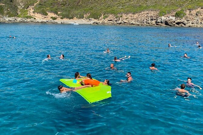 From Sagone/Cargèse: Scandola Calanques Piana Girolata Snorkeling - Group size, language and comfort