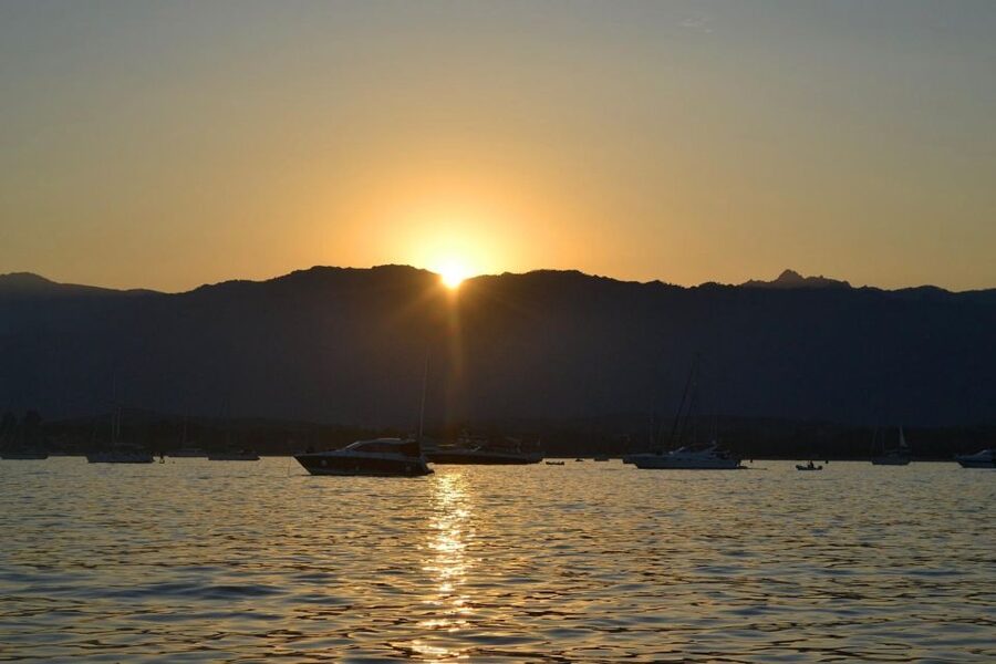 From Santa Giulia SUNSET Cruise & Apéritif - Who will enjoy this most