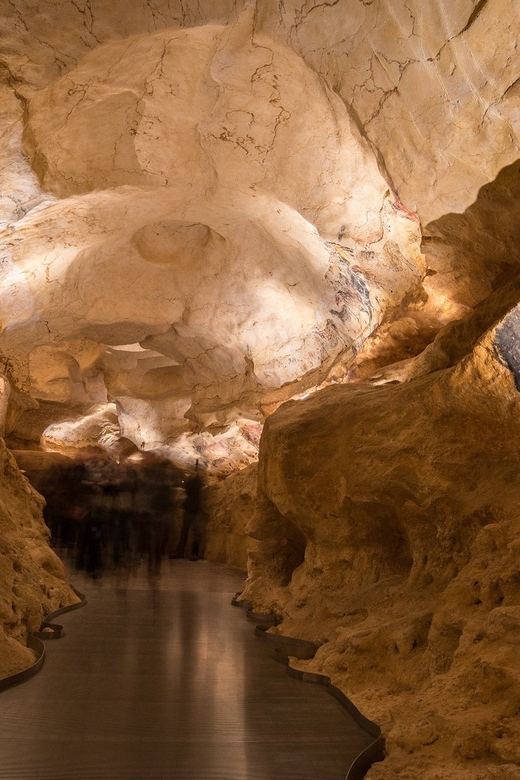 From Sarlat-la-Canéda: Lascaux IV and Cave Art Full-Day Tour - Five things to know before booking