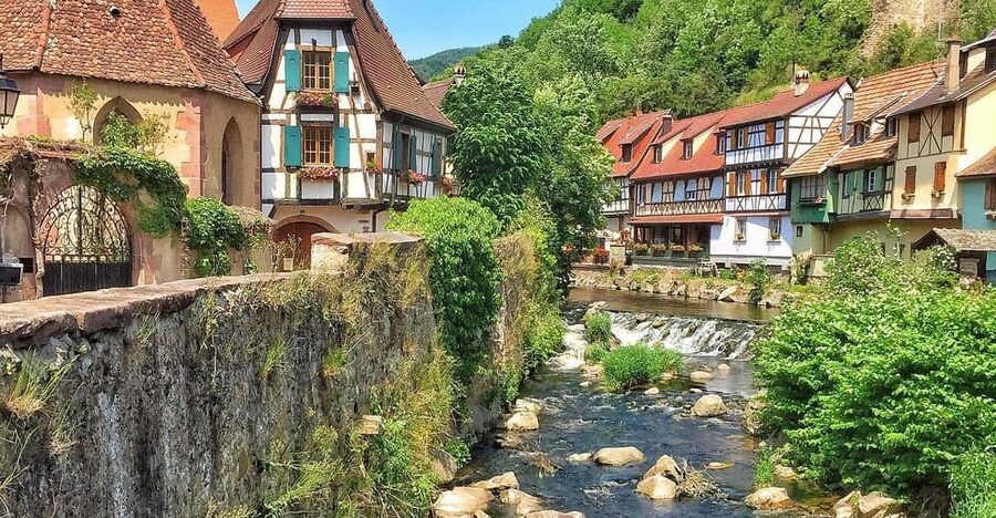 From Strasbourg: Medieval Villages & Wine Tasting Day Trip - Eguisheim closes the village circuit