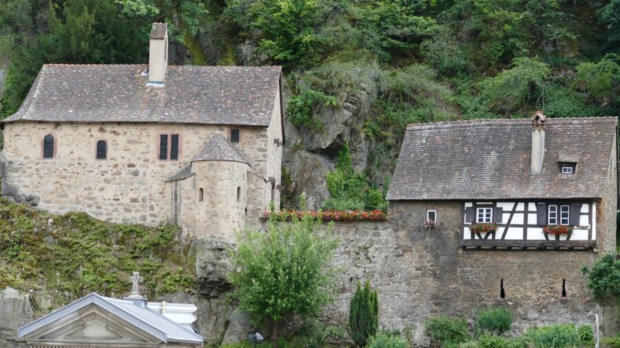 From Strasbourg: Medieval Villages & Wine Tasting Day Trip - The coach matters more than you might expect